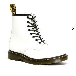 Dr. Martens Women’s 1460 White Leather Lace Up Combat Style Boots Size 10